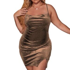💟 3/$20 Plus Size Velvet Mini Dress